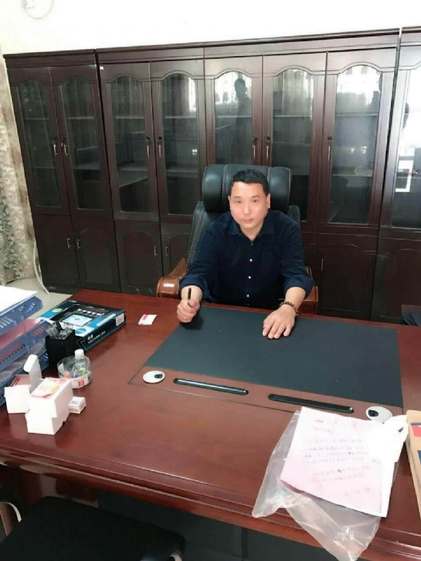 艺术家的第一张照片--长乐上门女婿服务网